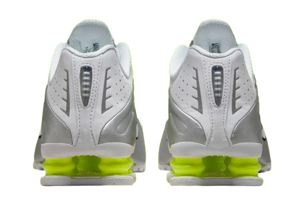 Nike Shox R4 "White Metallic Silver"