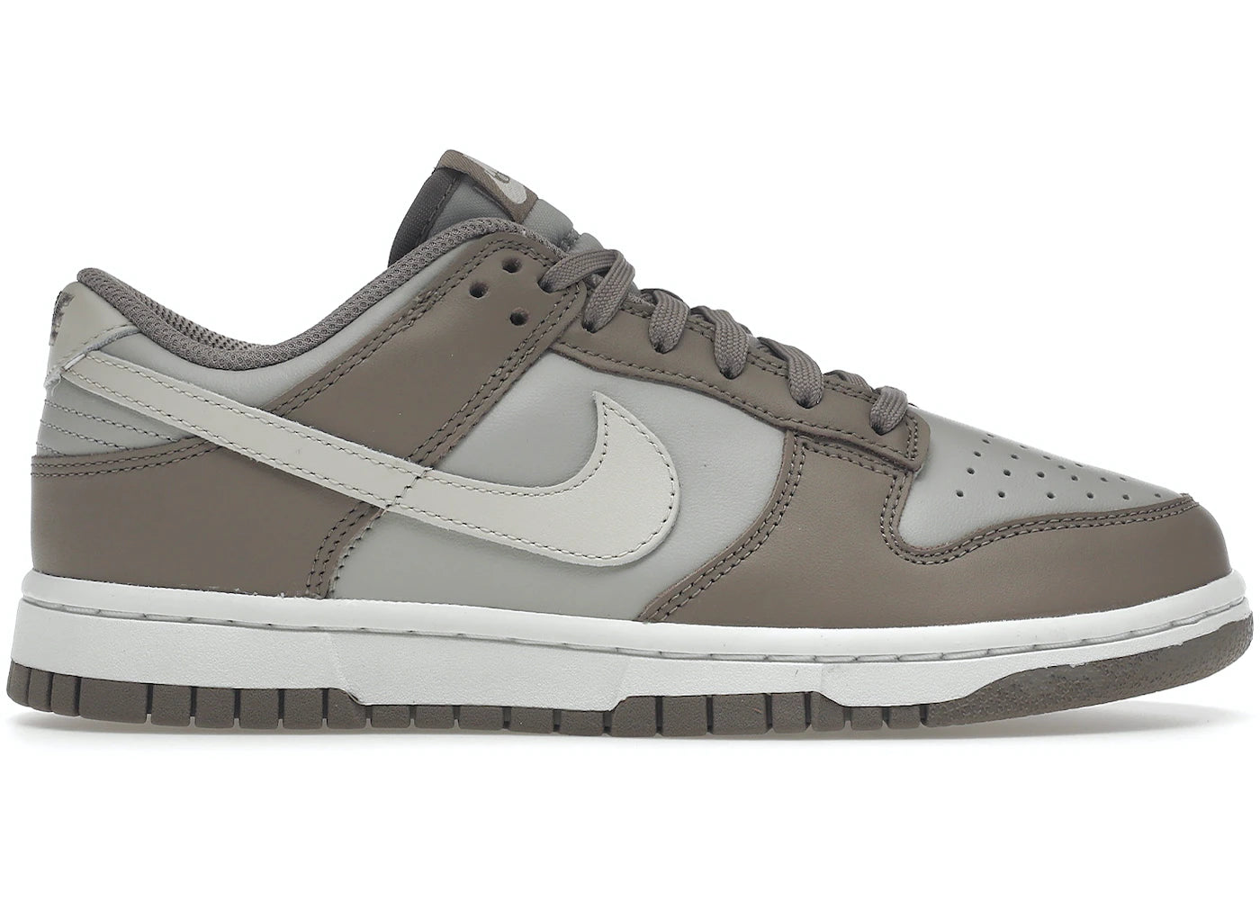 nike dunk low bone beige (w)